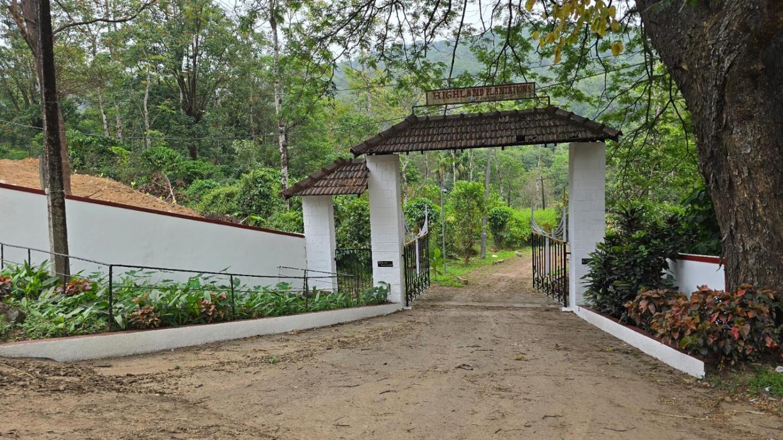 Highland Estate Hotel Sakleshpur Buitenkant foto